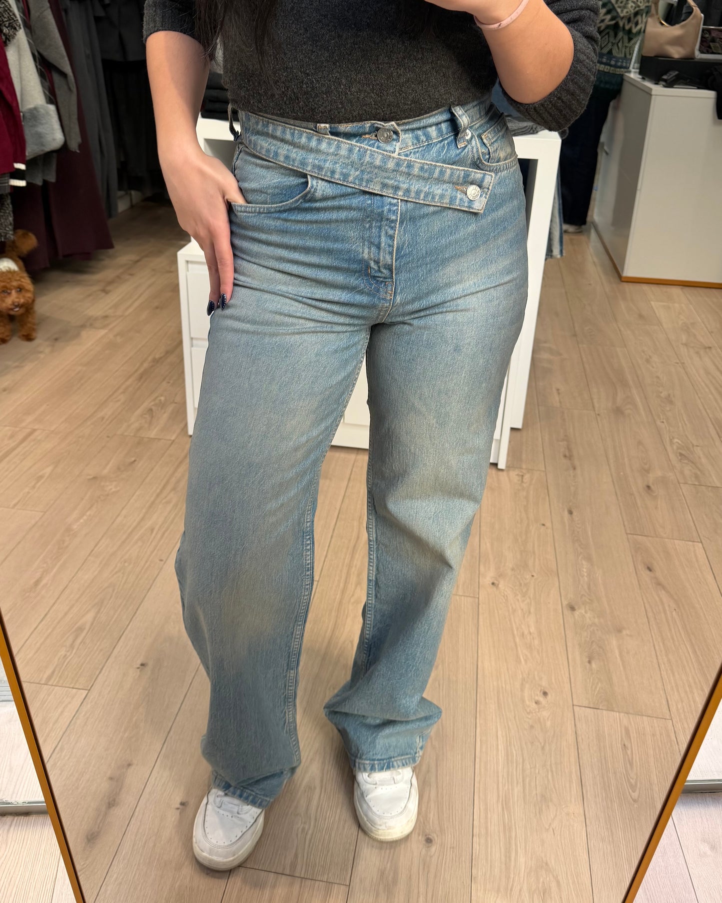 Belted Jeans