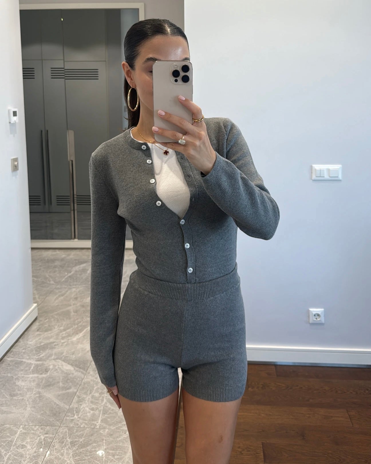 Grey Set