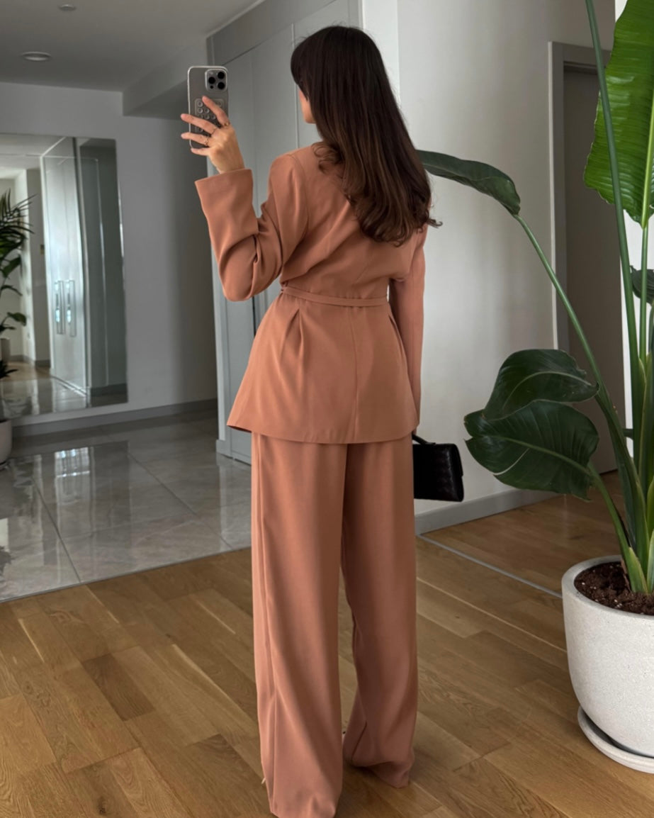 Nude Trendy Set