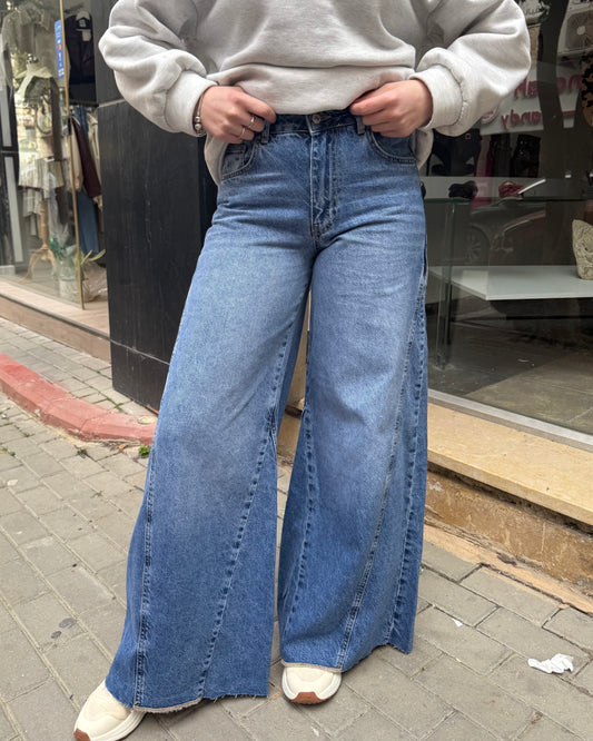 Super Wide Leg Jeans