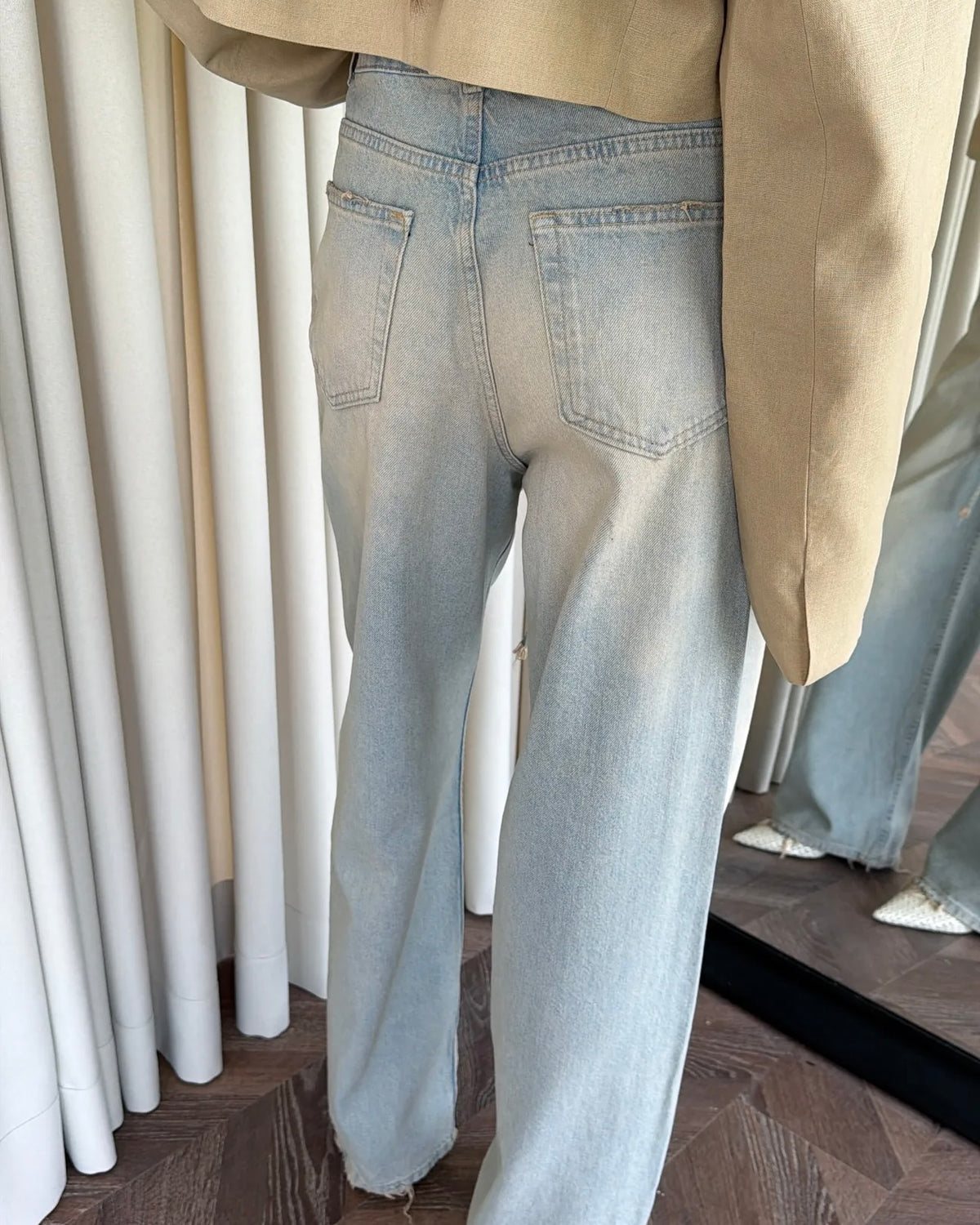 Light Washed Jeans
