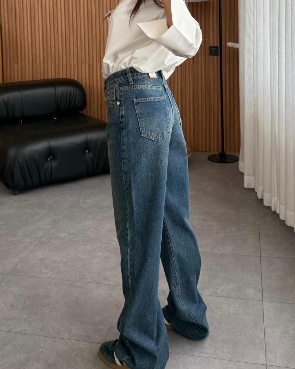 Medium Blue Jeans