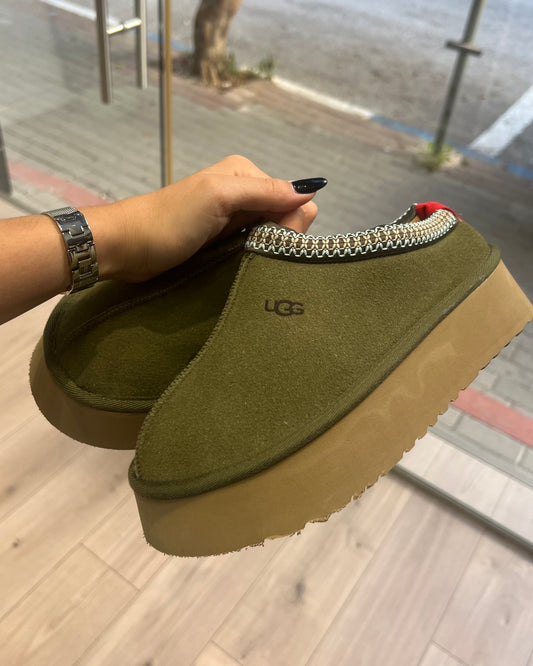 UGGS