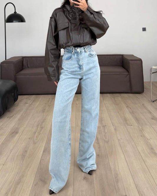 Light Washed Wide Leg Jeans