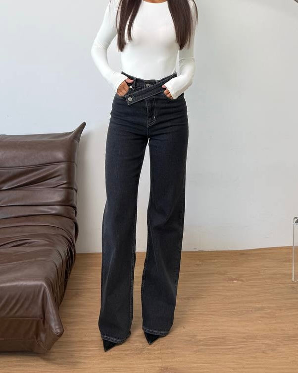 Belted Jeans